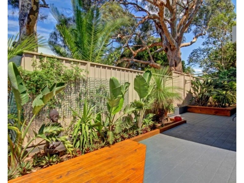 2/73 Gilmore Street, West Wollongong NSW 2500