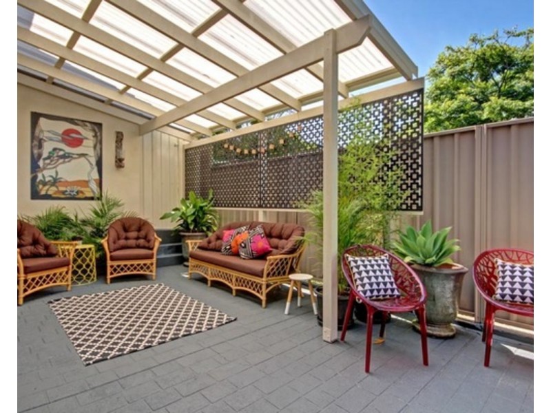 2/73 Gilmore Street, West Wollongong NSW 2500