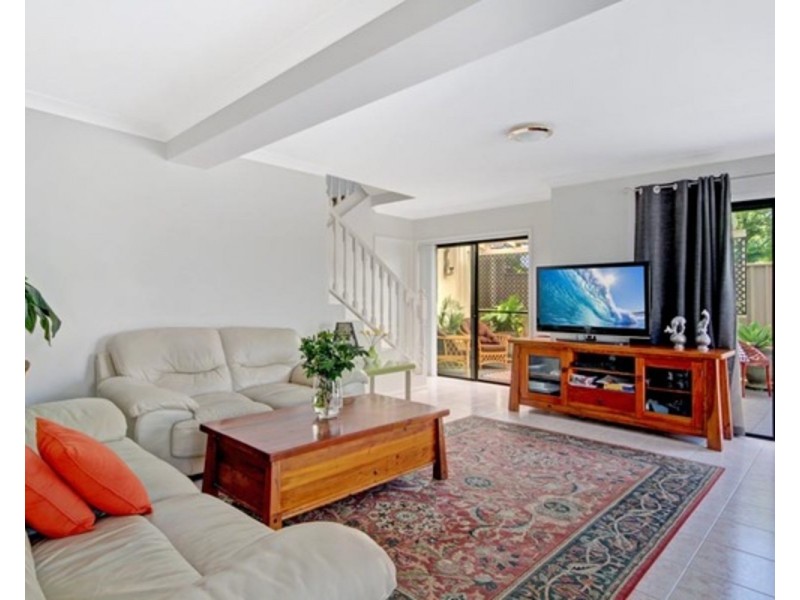 2/73 Gilmore Street, West Wollongong NSW 2500