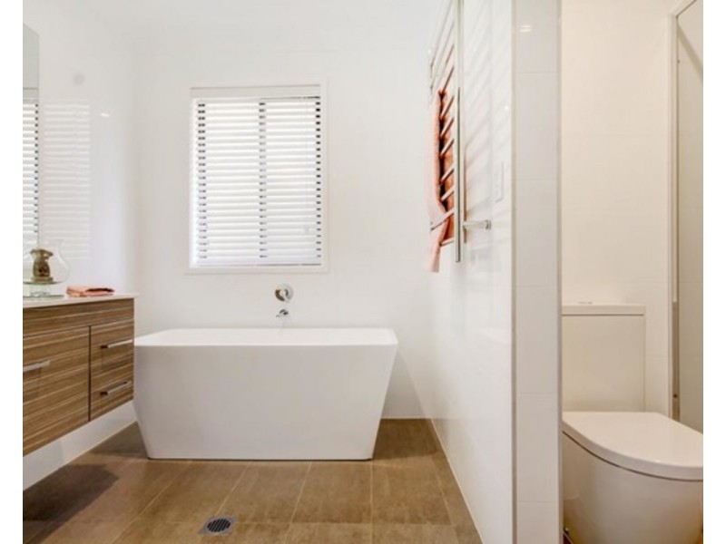 2/73 Gilmore Street, West Wollongong NSW 2500