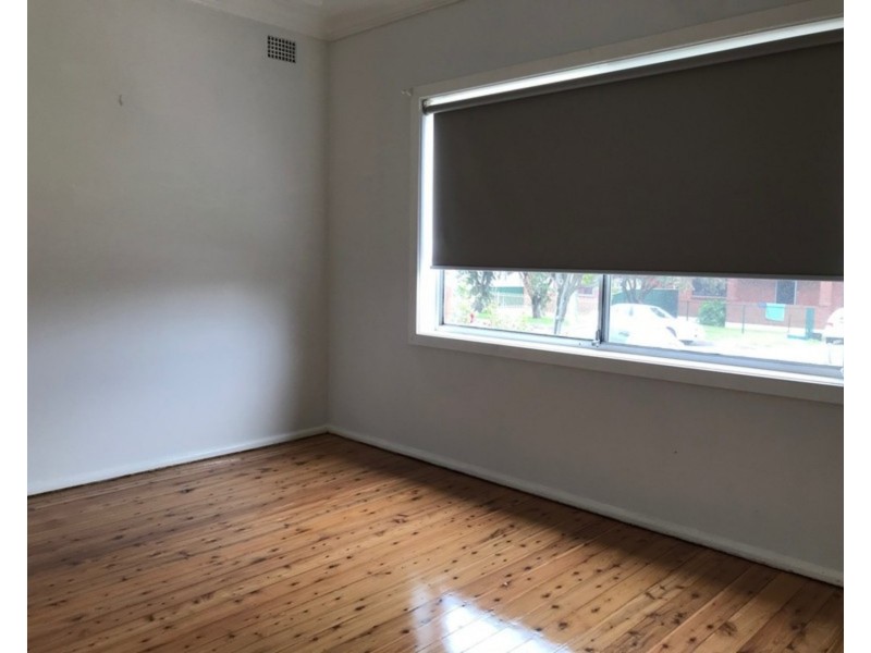 1/39 Merrett Avenue, Cringila NSW 2502