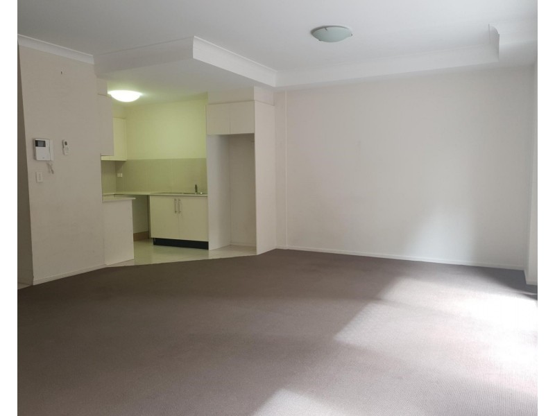 2/6-8 Bathurst Street, Liverpool NSW 2170