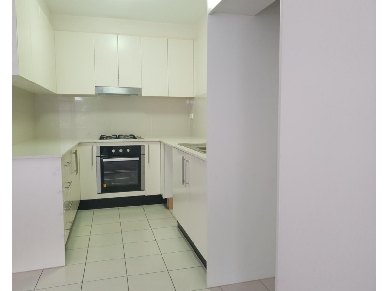 2/6-8 Bathurst Street, Liverpool NSW 2170