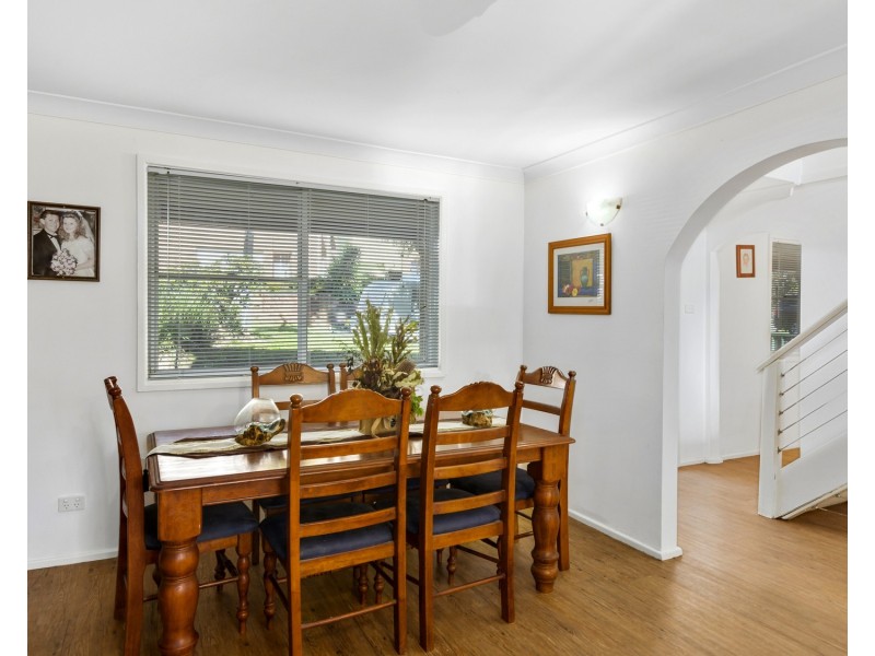 2 Aminya Place, Farmborough Heights NSW 2526