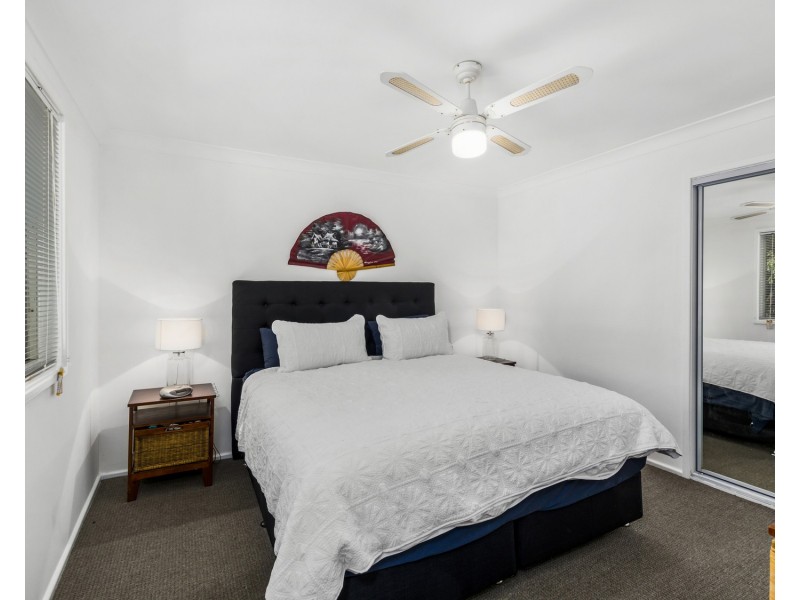 2 Aminya Place, Farmborough Heights NSW 2526