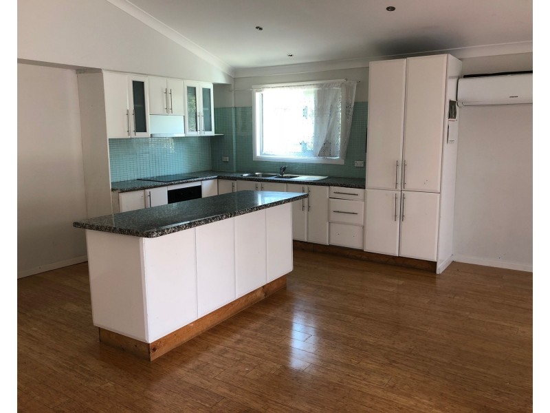 .2 McGovern Street, Cringila NSW 2502