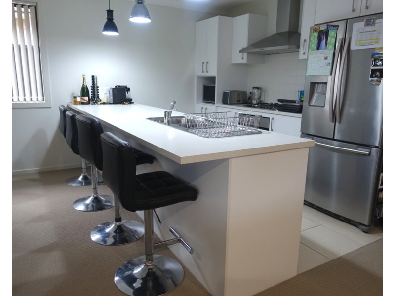 10 Hobbs Street, Horsley NSW 2530