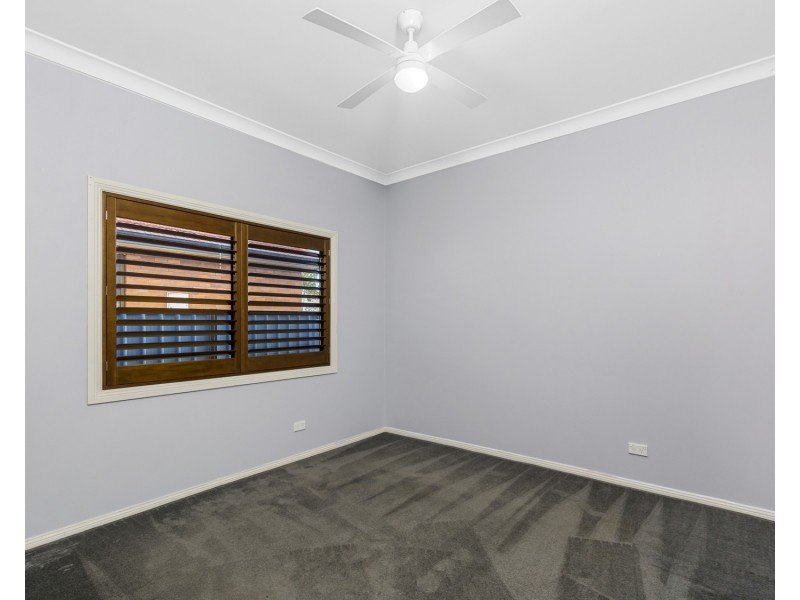 14 Illowra Crescent, Primbee NSW 2502