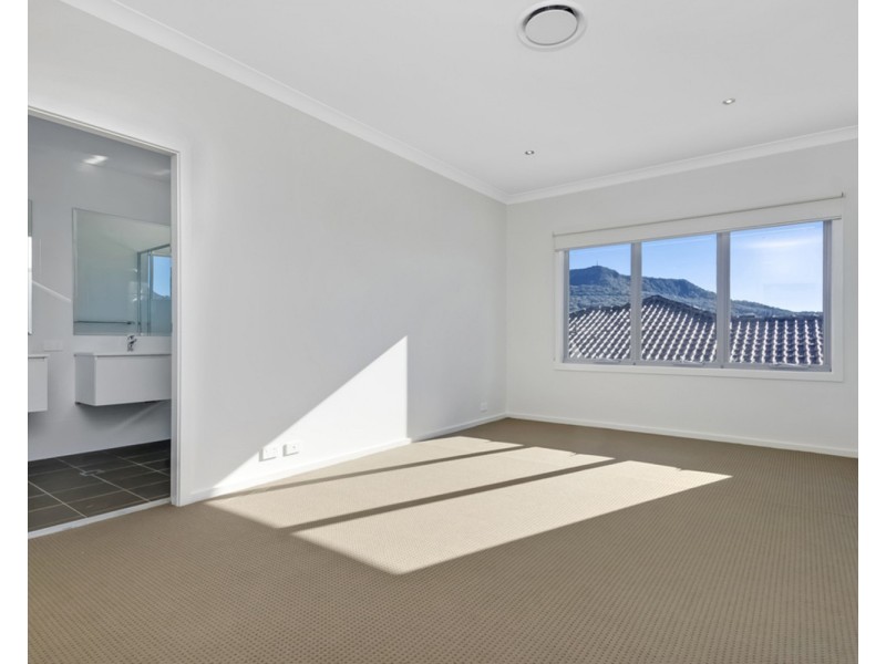 .3/12 Russell Street, Balgownie NSW 2519