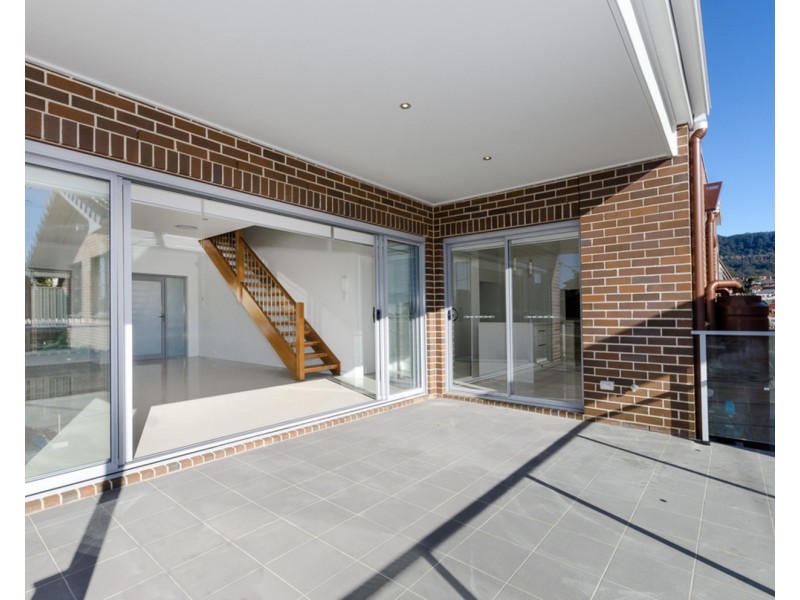 .3/12 Russell Street, Balgownie NSW 2519