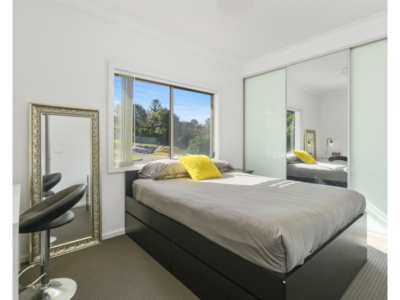 1/151 Gladstone Avenue, Mount Saint Thomas NSW 2500
