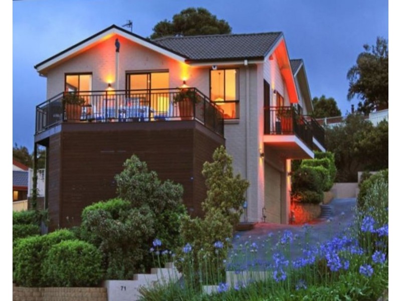 1/71 Shearwater Drive, Lake Heights NSW 2502