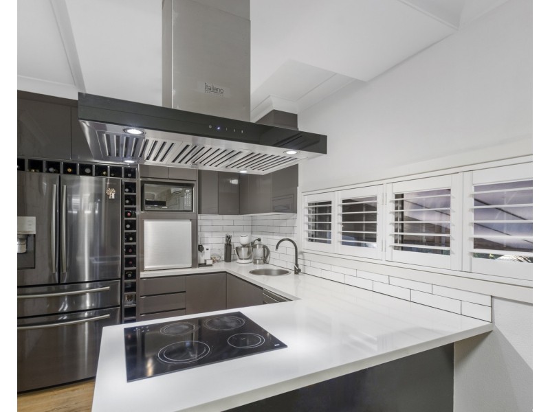 2/151 Gladstone Avenue, Mount Saint Thomas NSW 2500