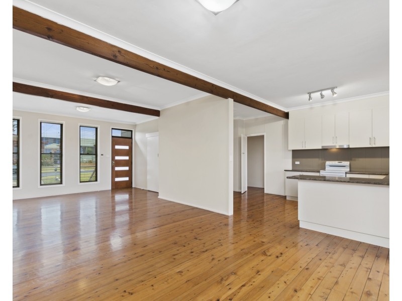 66 Tobruk Avenue, Port Kembla NSW 2505