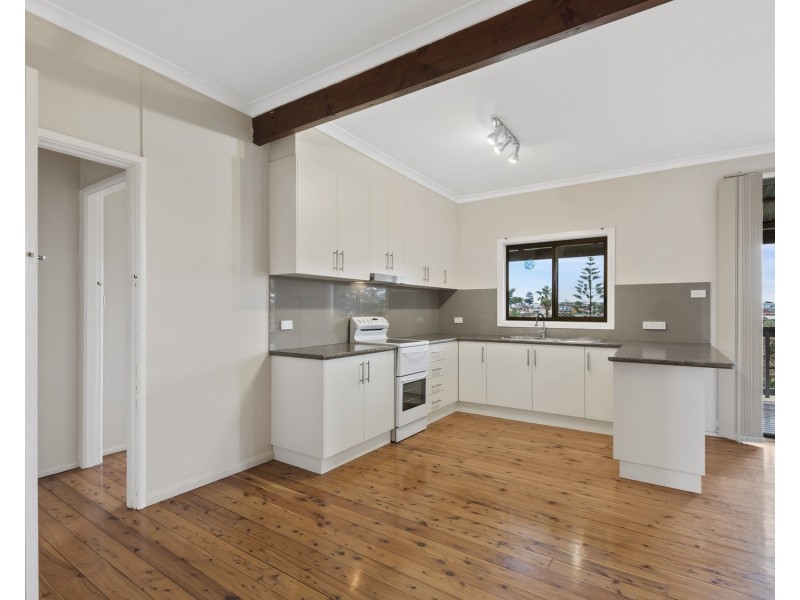 66 Tobruk Avenue, Port Kembla NSW 2505