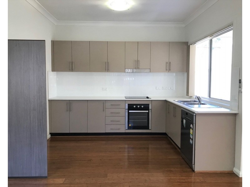 52. Lake Avenue, Cringila NSW 2502