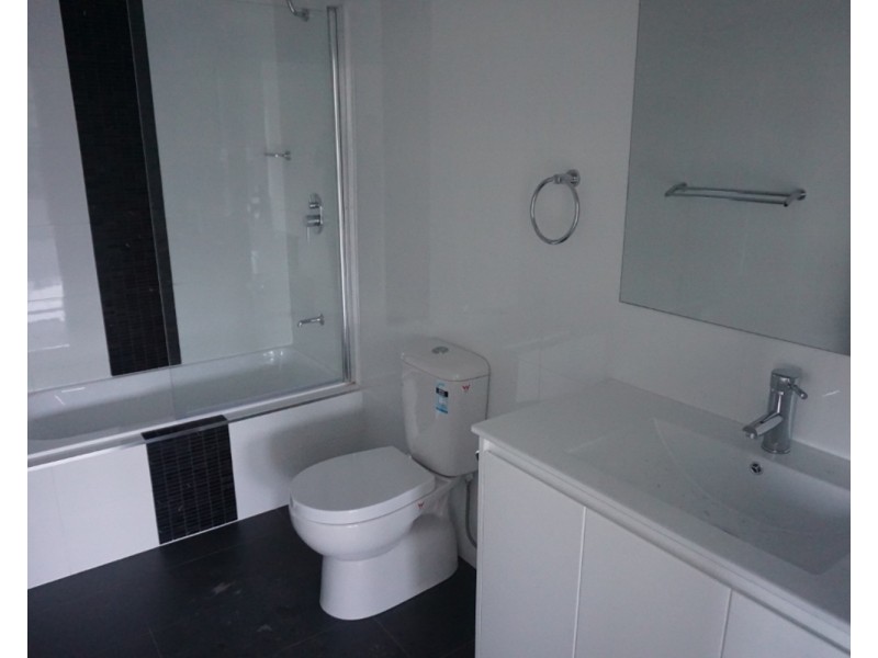 2./154 Shearwater Drive, Lake Heights NSW 2502