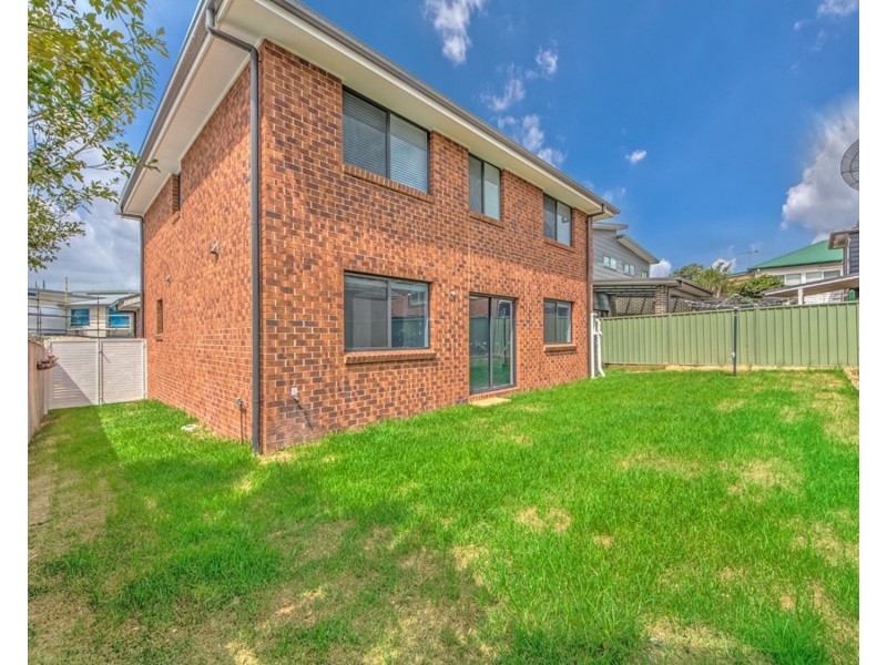 15 Ryan Lane, Figtree NSW 2525