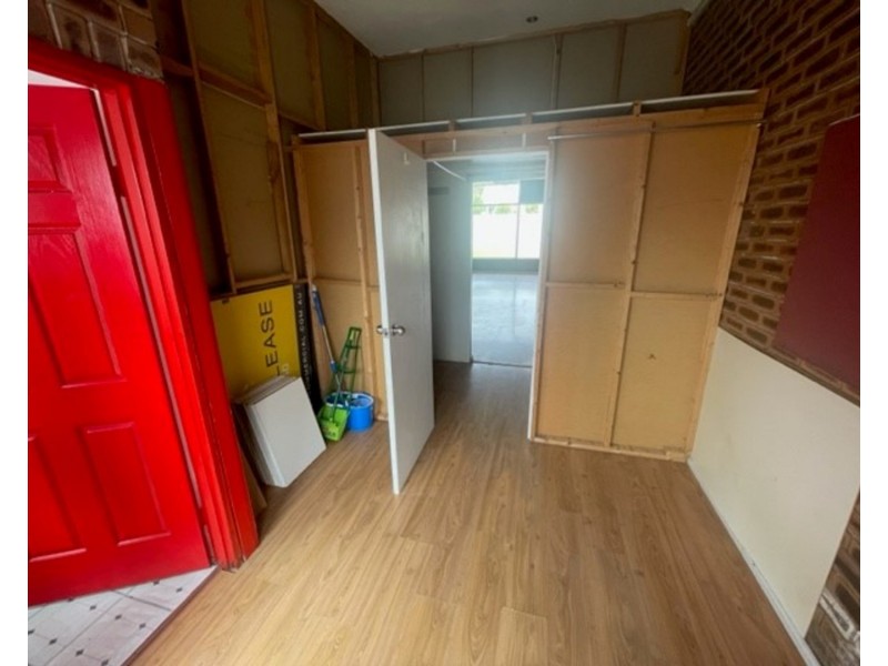 2/245 Princes Highway, Albion Park Rail NSW 2527