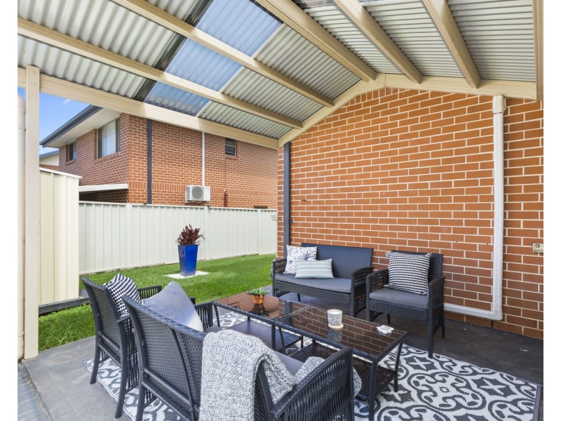 1/35 Russell Street, Balgownie NSW 2519