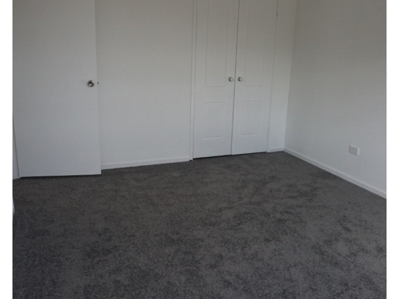 1/3 Melinda Grove, Lake Heights NSW 2502