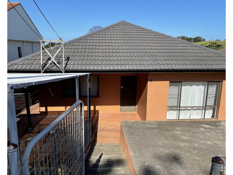 15 Malcolm Avenue, Cringila NSW 2502