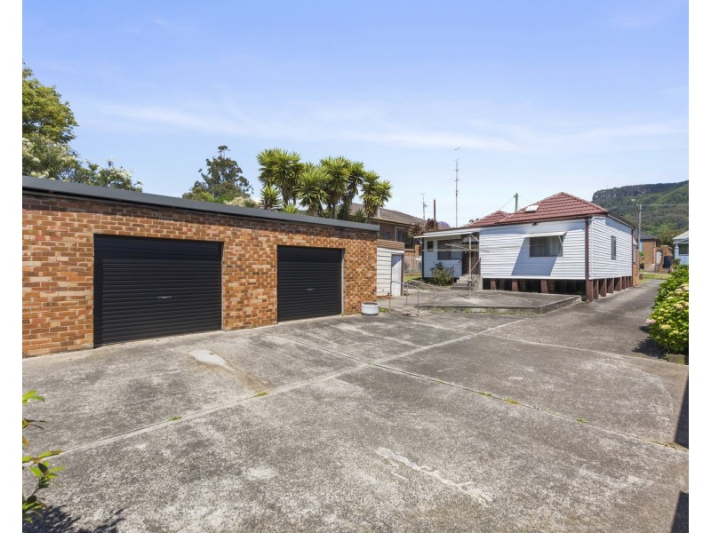 90  Princes Highway, Corrimal NSW 2518