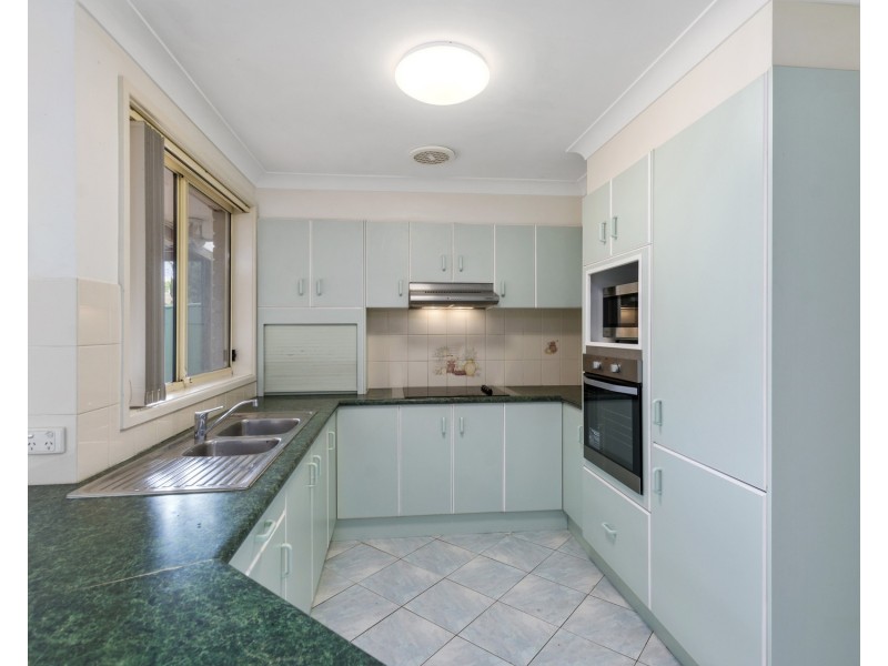 1/20 Lake Heights Road, Lake Heights NSW 2502