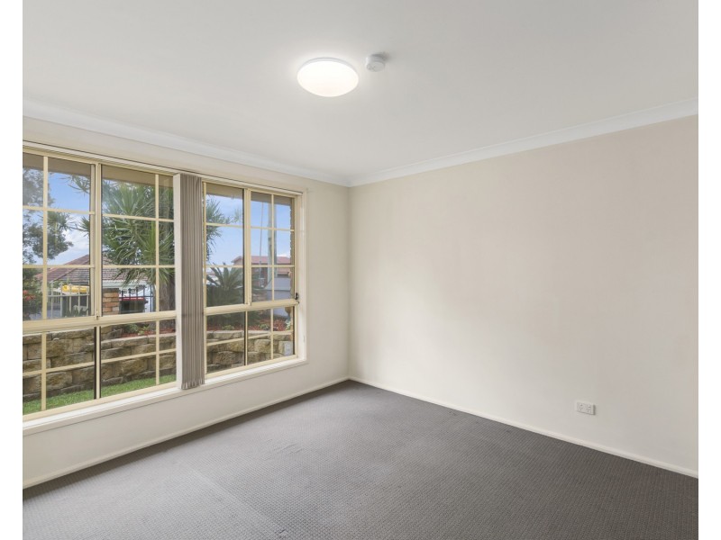 1/20 Lake Heights Road, Lake Heights NSW 2502