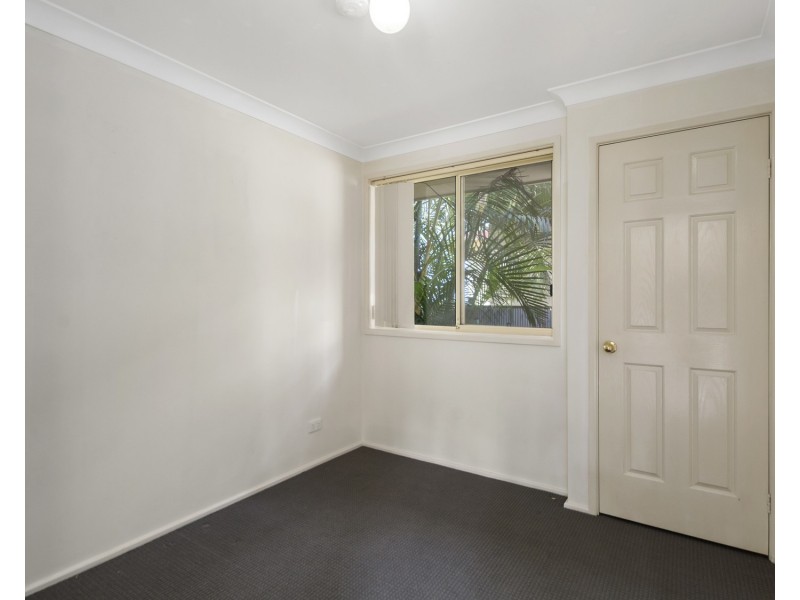 1/20 Lake Heights Road, Lake Heights NSW 2502