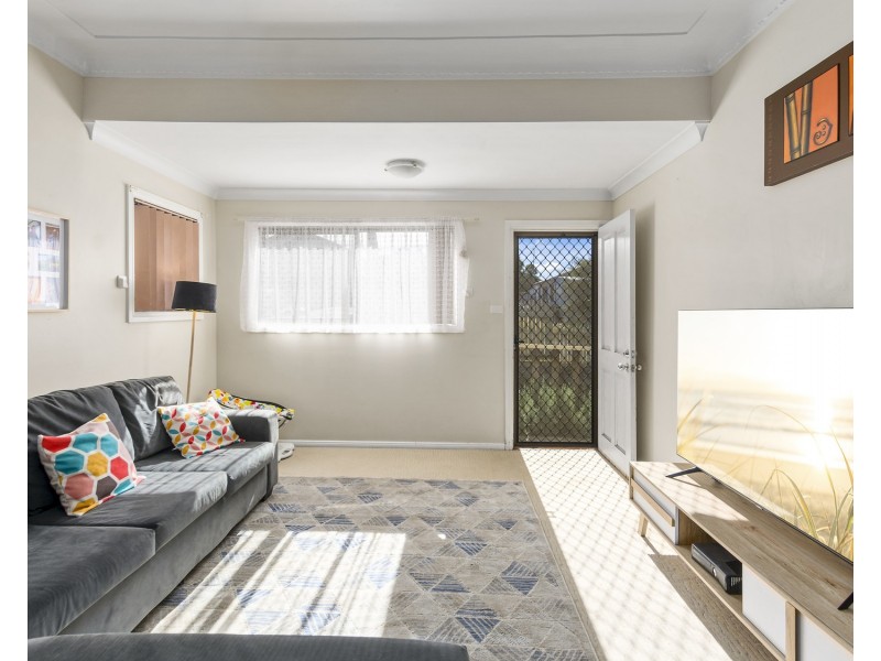 9 Newcastle Street, Cringila NSW 2502