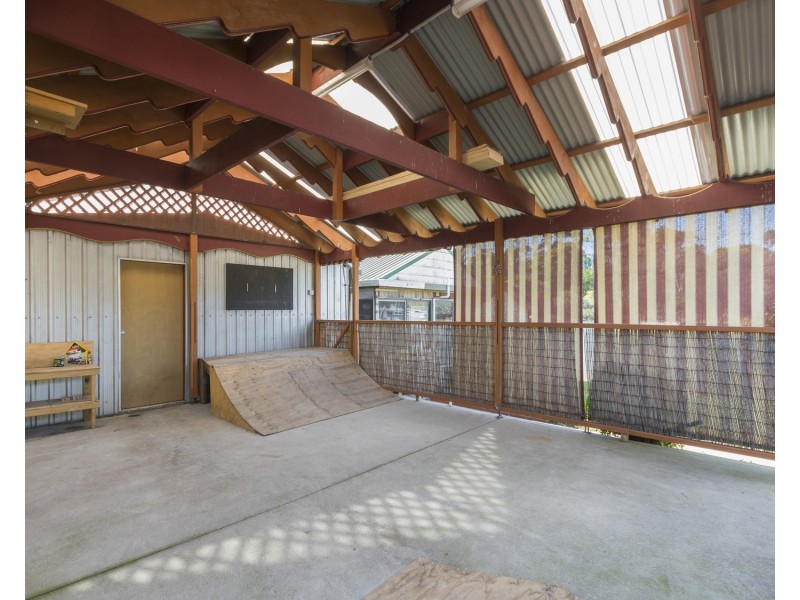 9 Newcastle Street, Cringila NSW 2502