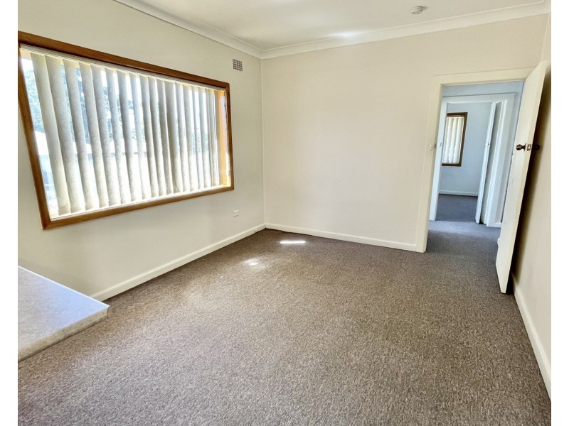 2.A Hurt Street, West Wollongong NSW 2500