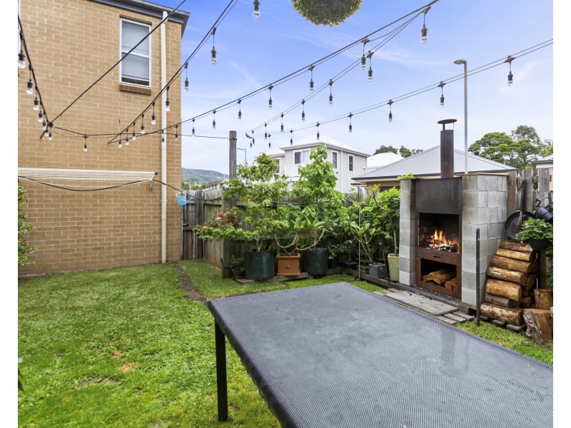 11 & 11a Jerrara Street, Tullimbar NSW 2527