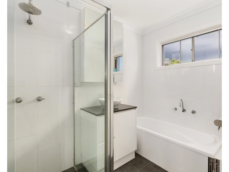 60 Lombard Avenue, Fairy Meadow NSW 2519