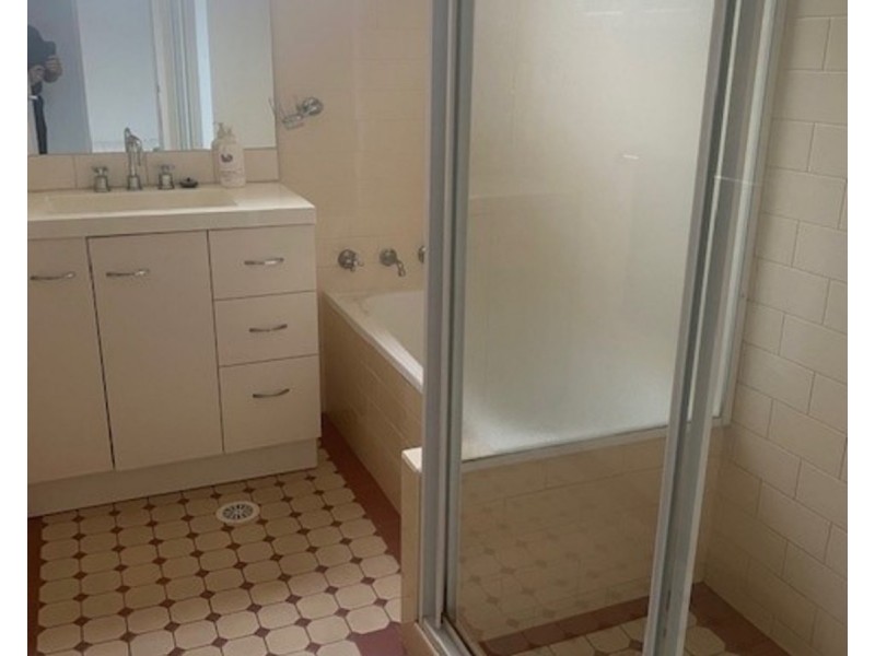 2/6 Ziems Avenue, Towradgi NSW 2518