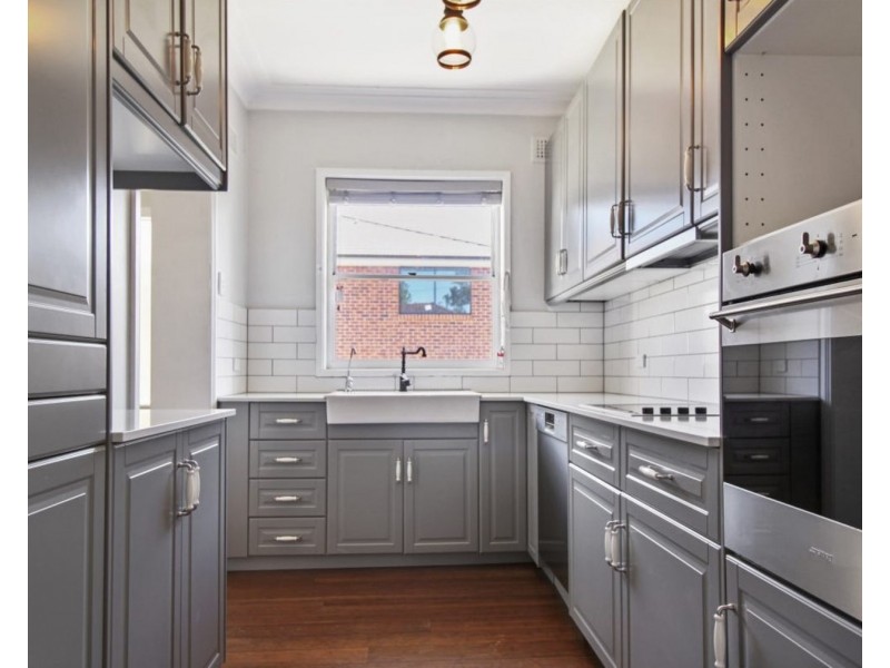 84 Figtree Crescent, Figtree NSW 2525