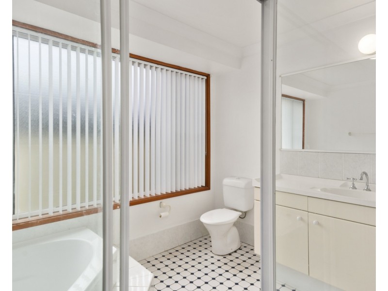 25 Spoonbill Place, Albion Park Rail NSW 2527