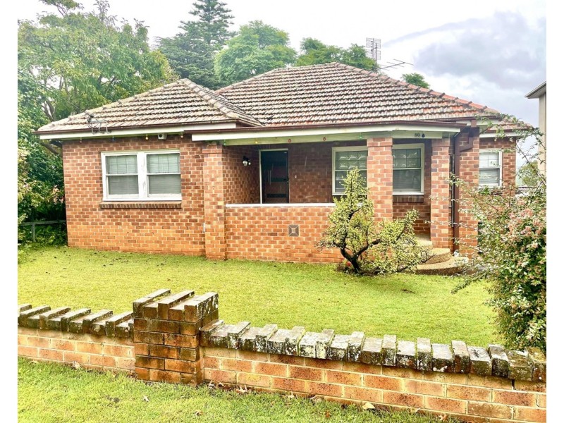50 Woodlawn Avenue, Mangerton NSW 2500