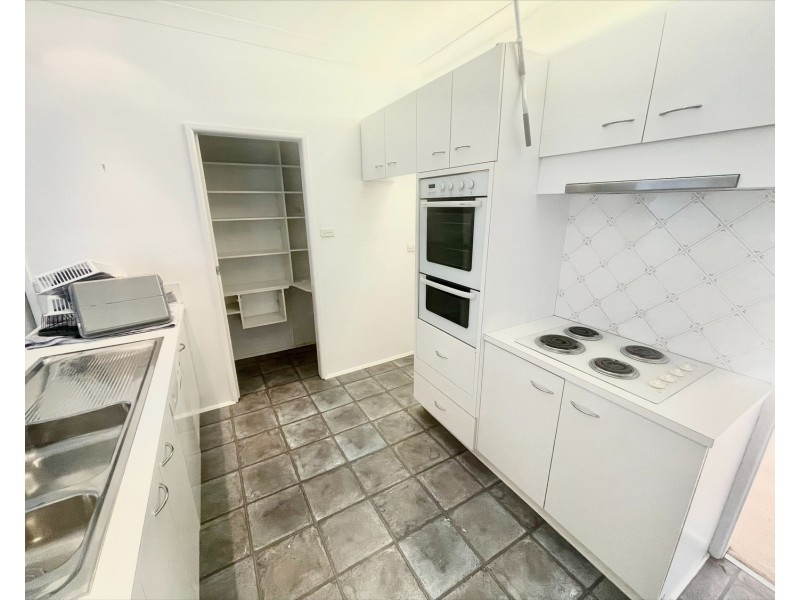 3 Bukari Street, West Wollongong NSW 2500