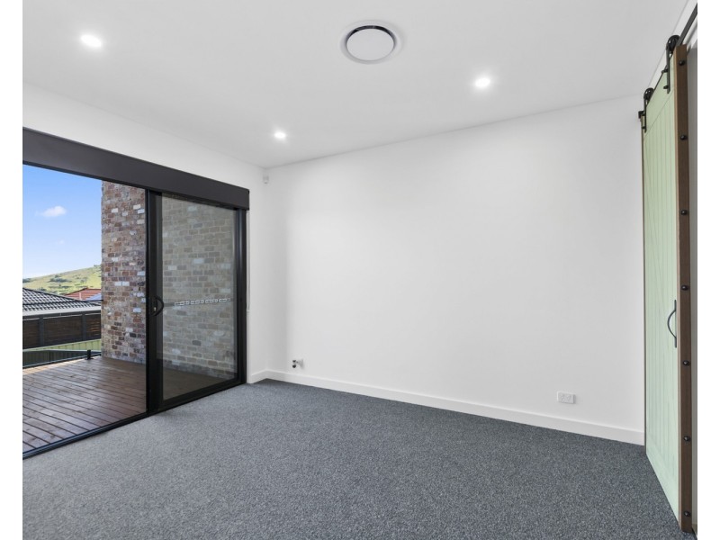11 Chaffey Way, Albion Park NSW 2527