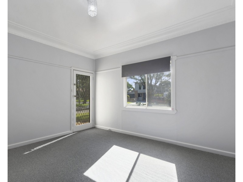 8 Yallah Street, Albion Park Rail NSW 2527