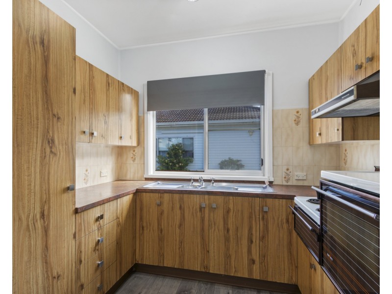 8 Yallah Street, Albion Park Rail NSW 2527