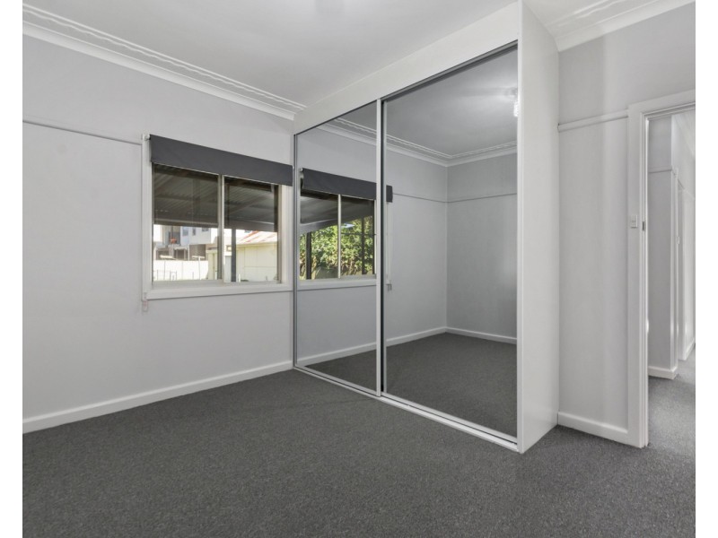 8 Yallah Street, Albion Park Rail NSW 2527