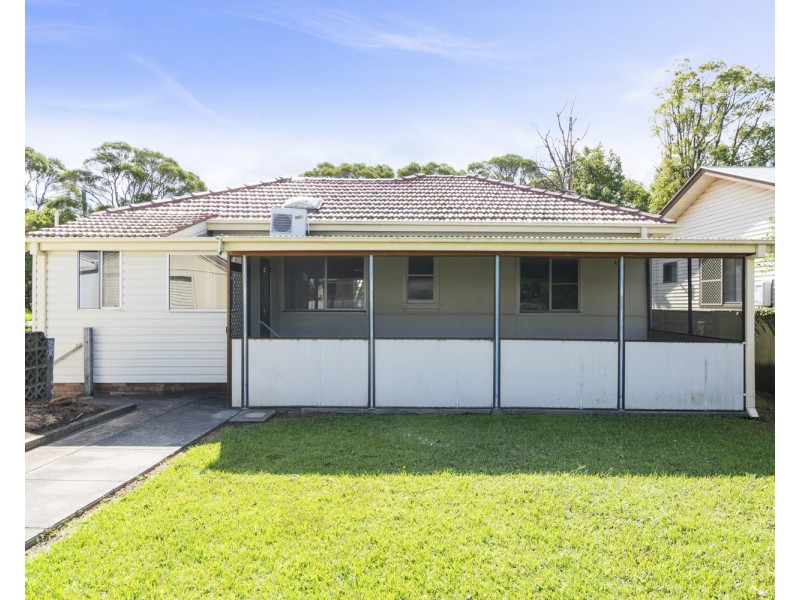 8 Yallah Street, Albion Park Rail NSW 2527