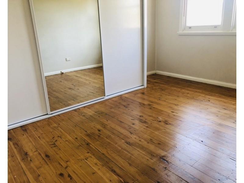 24 Lysaght Street, North Wollongong NSW 2500
