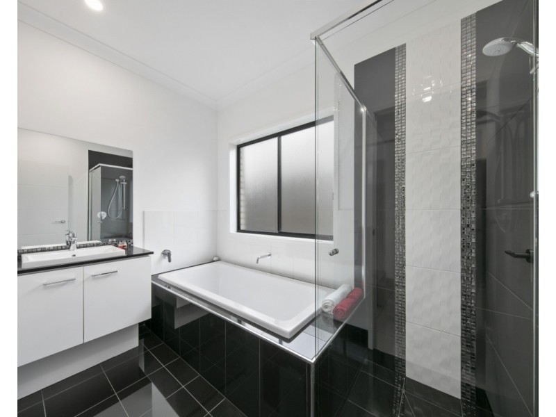 15 Redwood Drive, Gillieston Heights NSW 2321