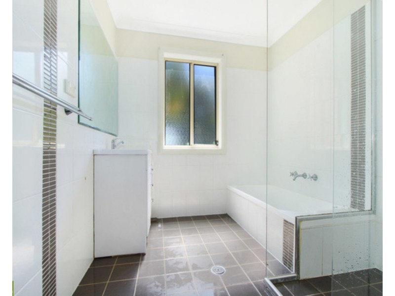 4/14 England Street, Wollongong NSW 2500