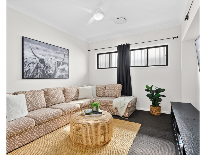 13 Elevation Street, Kembla Grange NSW 2526