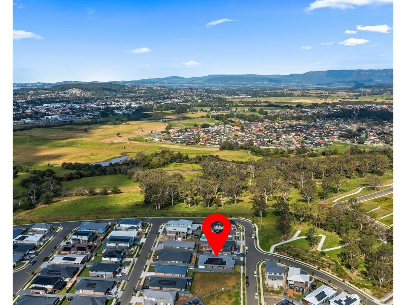 13 Elevation Street, Kembla Grange NSW 2526